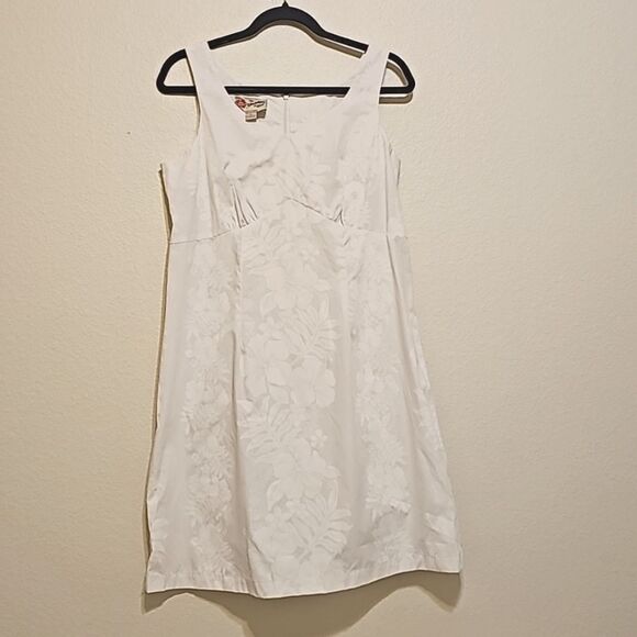 Hilo Hattie - The Hawaiian Original white embossed dress size M - Picture 1 of 10